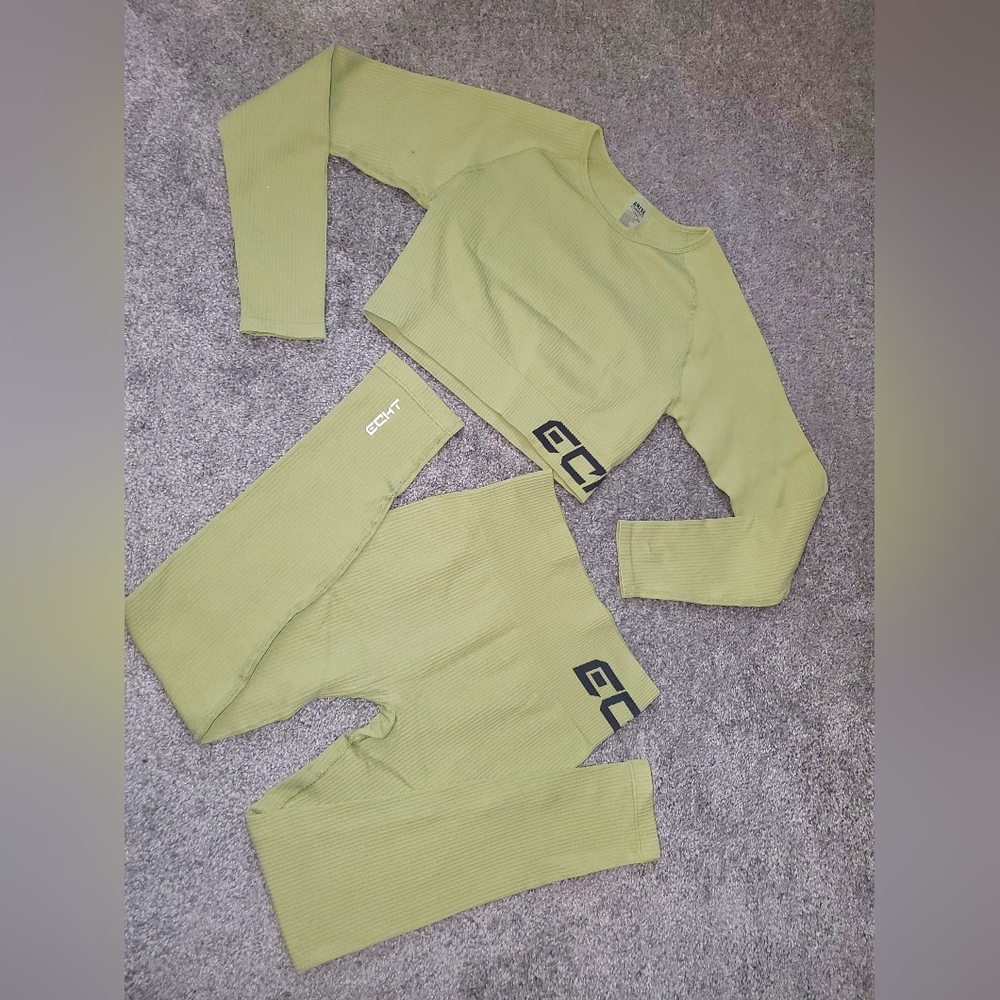 ECHT Comfort Arise BUNDLE Two Items Leggings + Top size M/L